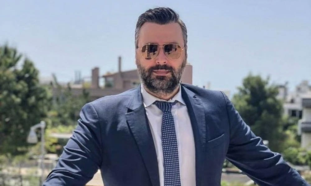Σπαράζει ο Καλλιάνος: Το συγκινητικό μήνυμα για το μνημόσυνο του πατέρα του